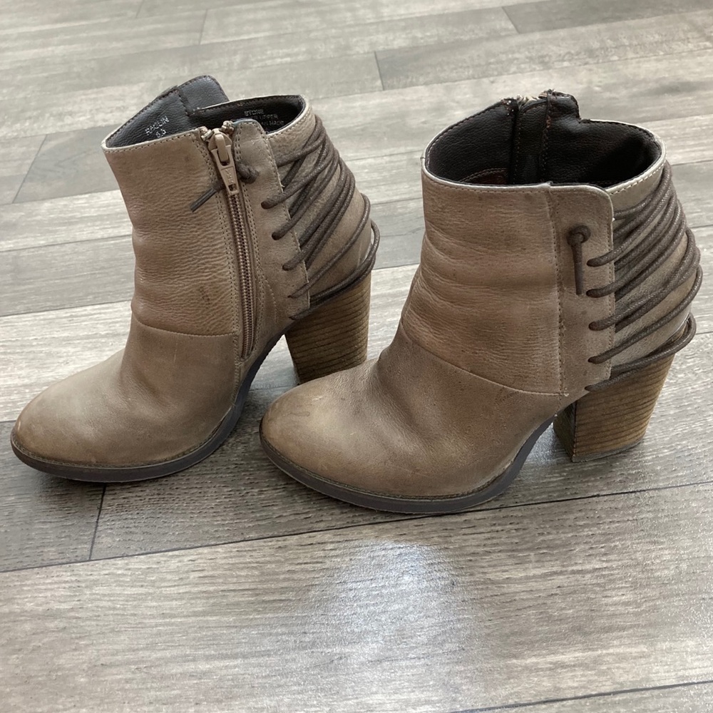 Steve Madden tan booties